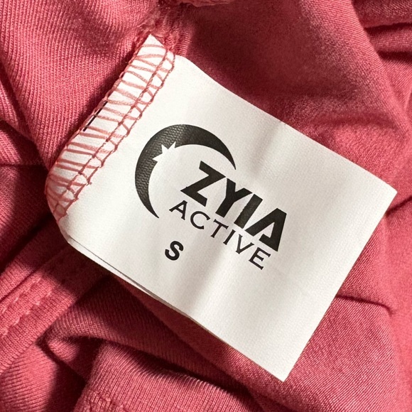 Zyia Long Sleeve - Picture 5 of 6